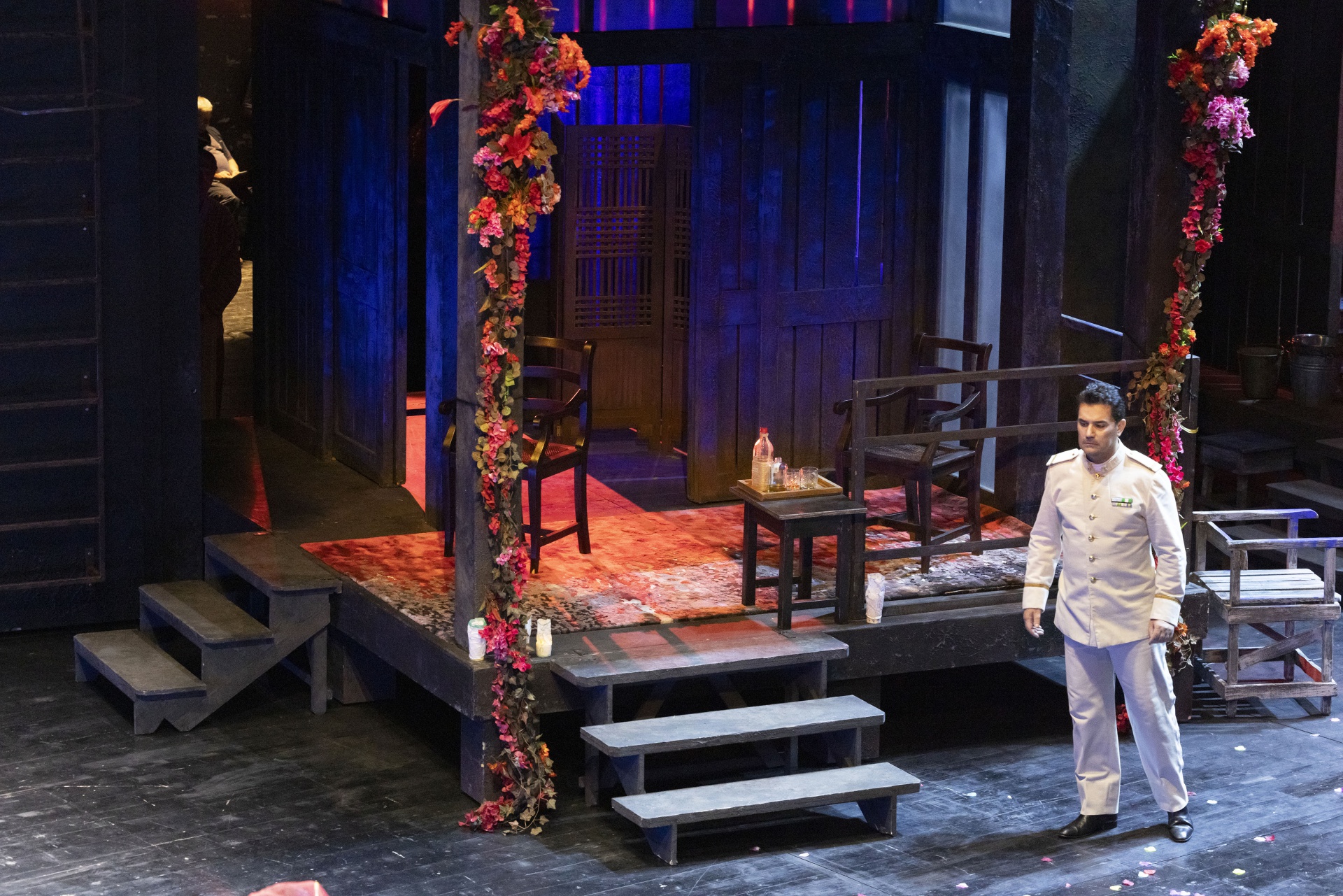 tappeto-Madama Butterfly_Teatro di San Carlo_ph.Luciano Romano 2023-3748.jpg